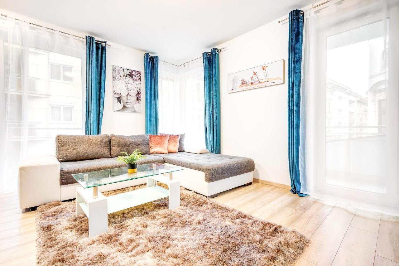 Modern Apartment With Free Garage And Balcony In The Downtown 부다페스트 외부 사진
