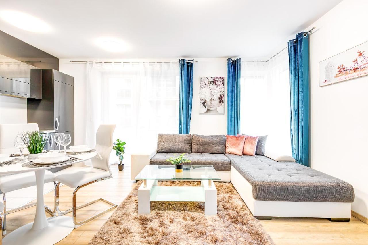 Modern Apartment With Free Garage And Balcony In The Downtown 부다페스트 외부 사진